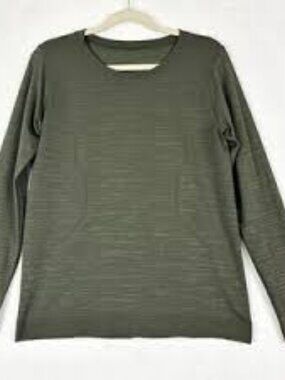 ✨ Lululemon Long Sleeve Swiftly Tech Top – Olive Green size 6